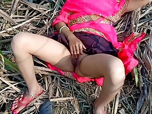 Indian Desi Village Bhabhi Outdoor Fucking