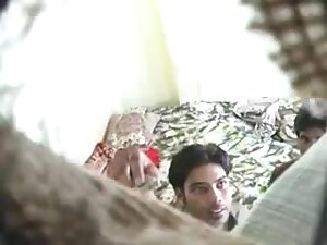 immature Indian lovers fuck caught by friends