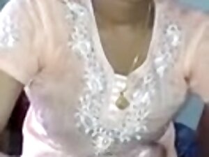 Indian sex tape of a hot MILF riding on a ramrod