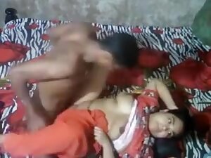 Desi aunty caught