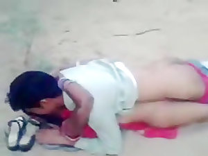Village Girl Fucked Outdoor While Friends Are Recording