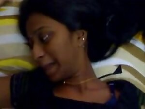 Dusky and slender south Indian beauty oral-service