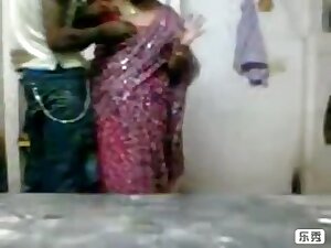 Pink saree Bhabi blowjobe and fuck