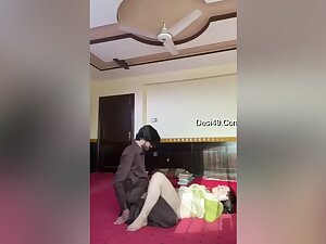 Today Exclusive -paki Cheating Wife Fucked By Hubby Friend