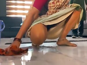 Sexy Indian Bhabi Naked. Full Video