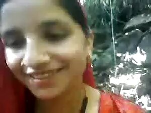 Village Hotty shows her stuff to boyfriend