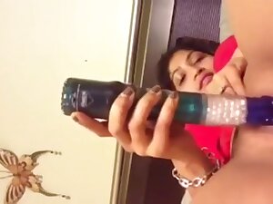 Indian MILF Masturbation