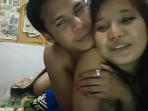 Fucking at frnd room(my first sex vedio)-Indian