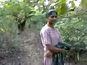 Indian teenage babe fucking very hardly with in forest .avi