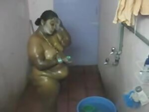 desi- south indian aunty bathing 2