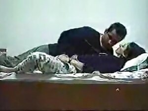 Indian Desi Fucking In Bedroom And Boyfriend making her big hole