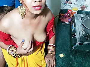 Owner Rough Fucking Maid Girl Who Cooking Food In Kitchen Porn In Hindi Voice
