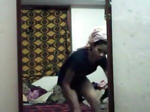 Desi Girl Pinku Record Her Dress Change After Bath For Bf