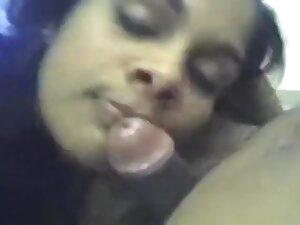 Srilankan blowjob à·ƒà·”à¶´à·’à¶»à·’ à¶šà¶§à¶§ à¶œà·à¶±à·’à¶½à·Šà¶½