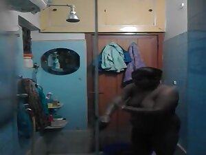 Crazy Amateur clip with Shower, Indian scenes