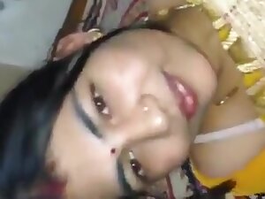 In Saree With Lovely Boobs And Seducing Face - Desi Bhabhi And Indian Desi Bhabhi