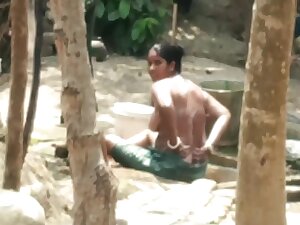 Is Showing Her Boobes While Taking Bath With Indian Aunty