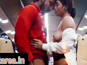 Pat A In Bus Me Ladki Ke Machai Chudai