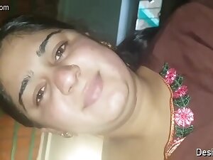 Exclusive- Desi Bhabhi Boob Pressing And Ridding Hubby Dick