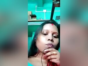 Today Exclusive- Desi Bhabhi Showing Her Big Ass And Pussy Part 1