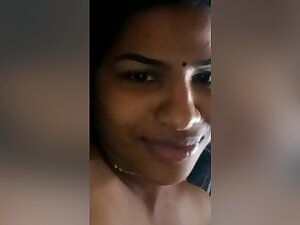 Today Exclusive- Desi Tamil Girl Showing Her Boobs And Pussy On Video Call Part 1