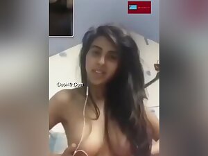 Today Exclusive- Cute Desi Girl Showing Boobs On Video Call