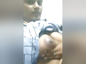 Today Exclusive- Horny Desi Bhabhi Showing Her Nude Body And Masturbating Part 2