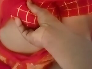Tamil Aunty Boobs