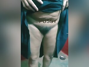 Today Exclusive -desi Bhabhi Bathing Video Record By Hubby Part 2