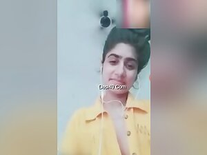Today Exclusive- Cute Desi Girl Showing Her Boobs And Pussy Part 7