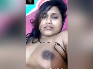 Today Exclusive- Sexy Lankan Bhabhi Showing Her Boobs On Video Call Part 2