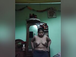 Today Exclusive- Boudi Strip Her Saree And Showing Her Nude Body