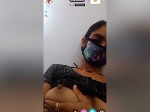 Sexy Desi Bhabhi Shows Boobs