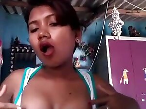 Sexy Bhojpuri Boob Show Solo Selfie Video