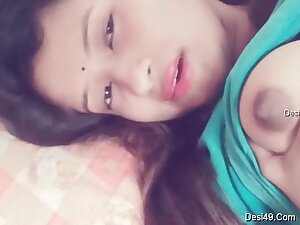 Exclusive- Cute Indian Girl Showing Her Boobs