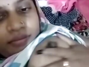 Village Girl Showing Her Boobs And Fondling For Bf