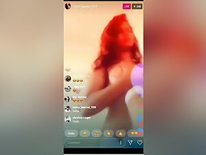 Exclusive- Sexy Look Desi Girl Hard Fucked By Lover In Live Show