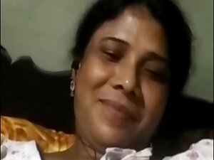 Desi Mature Pussy Show With A Sloppy Handjob