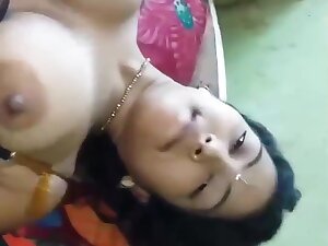 Shaved Pussy With Bubbly Boobs Of Desi Girl
