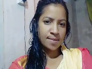 Hot Bangla Nude Selfie Video For Her Lover