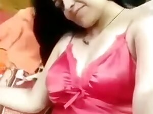 Sexy Indian Mature Wife Goes Nude For Her Secret Lover