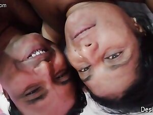 Exclusive- Desi Mature Couple Record Nude Selfie For Fun