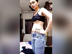 Exclusive- Cute Indian Girl Showing Her Boobs To Lover On Video Call