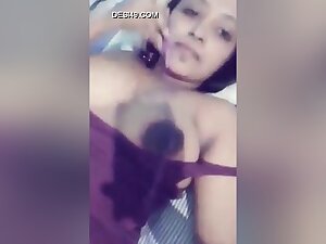 Exclusive- Desi Girl Showing Her Boobs