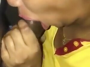 Sexy Desi Slut Girl Sucking Dick Of Her Customer
