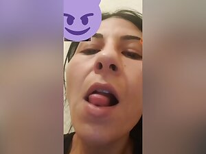 Eva Notty In Horny Desi Wife On Video Call