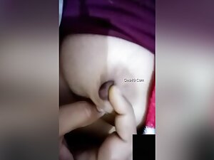 Exclusive- Sexy Desi Girl Showing Her Boobs On Video Call