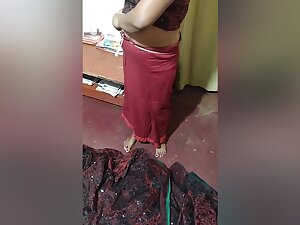 Hot Indian Bhabhi Dammi Nice Sexy Video 17