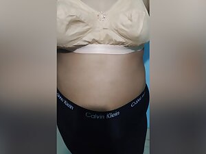 Mature Indian Bhabhi Dress Change Viral Video