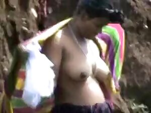 Desi Big Boobs Woman Caught Bathing Wooow